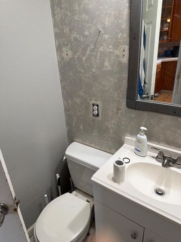 2201 Kenneth, Modesto, CA 95351