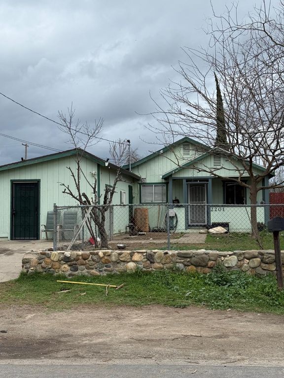 2201 Kenneth, Modesto, CA 95351
