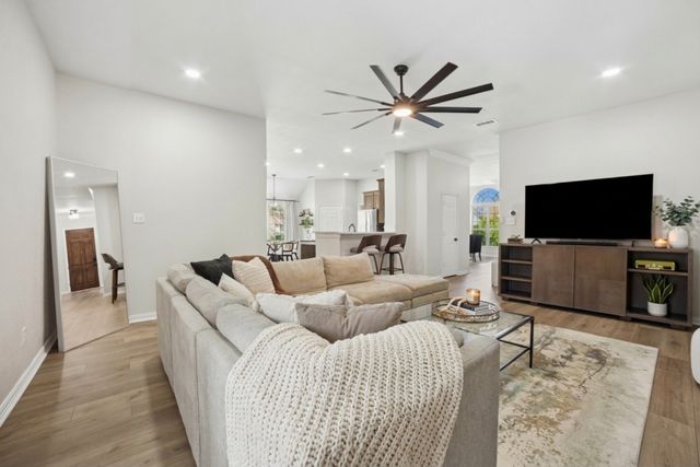 7410 Handen Drive, Rowlett, TX 75089