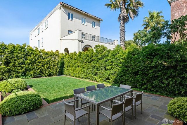 2830 Pacific Avenue, San Francisco, CA 94115