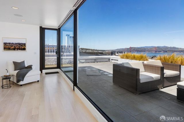 2830 Pacific Avenue, San Francisco, CA 94115