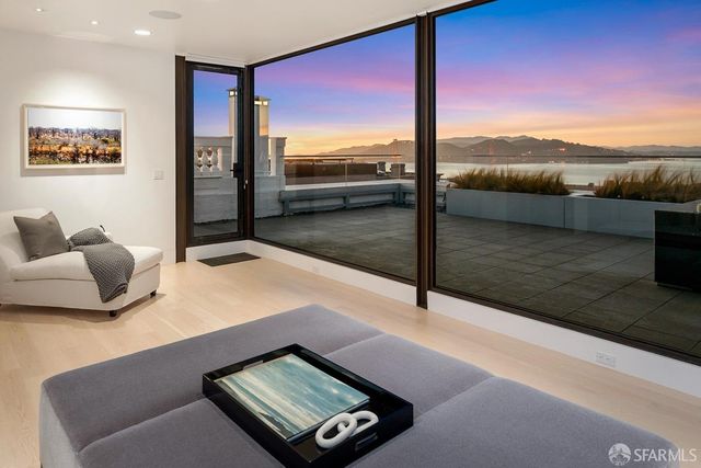 2830 Pacific Avenue, San Francisco, CA 94115