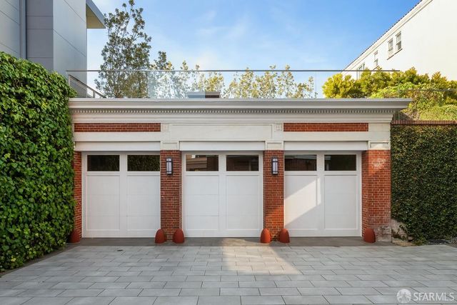 2830 Pacific Avenue, San Francisco, CA 94115