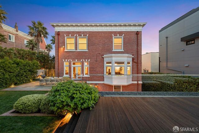 2830 Pacific Avenue, San Francisco, CA 94115