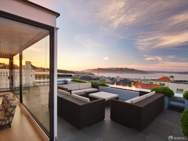 2830 Pacific Avenue, San Francisco, CA 94115