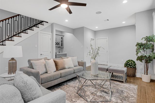10021 Alfred Lane A, Houston, TX 77041