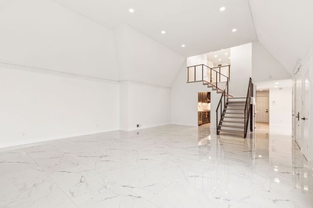 10541 Berry Knoll Drive, Dallas, TX 75230