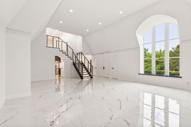 10541 Berry Knoll Drive, Dallas, TX 75230