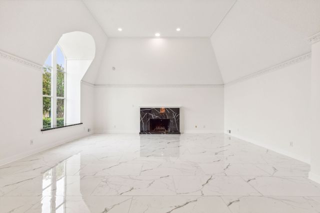 10541 Berry Knoll Drive, Dallas, TX 75230