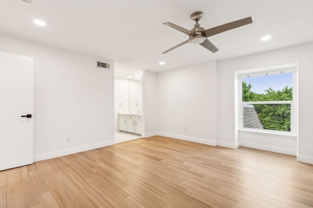 10541 Berry Knoll Drive, Dallas, TX 75230