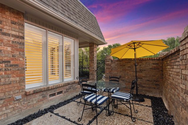 10541 Berry Knoll Drive, Dallas, TX 75230