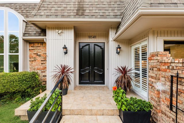 10541 Berry Knoll Drive, Dallas, TX 75230