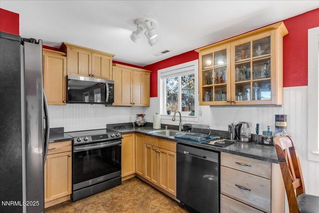 1231 Manhattan Way, Gardnerville, NV 89460