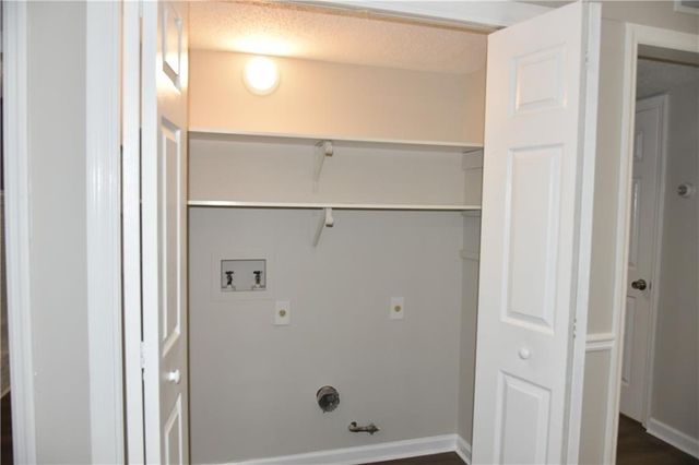 4040 Sand Wedge NW Circle, Kennesaw, GA 30144