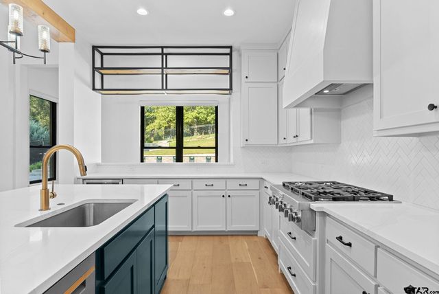 2432 Bellview Circle, Tyler, TX 75709