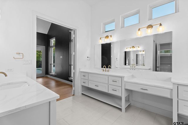 2432 Bellview Circle, Tyler, TX 75709