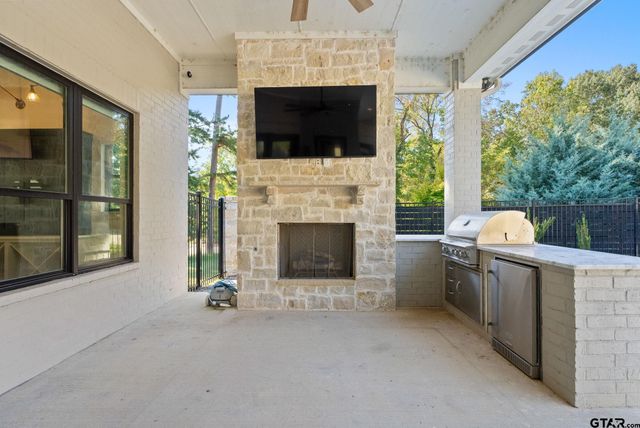 2432 Bellview Circle, Tyler, TX 75709