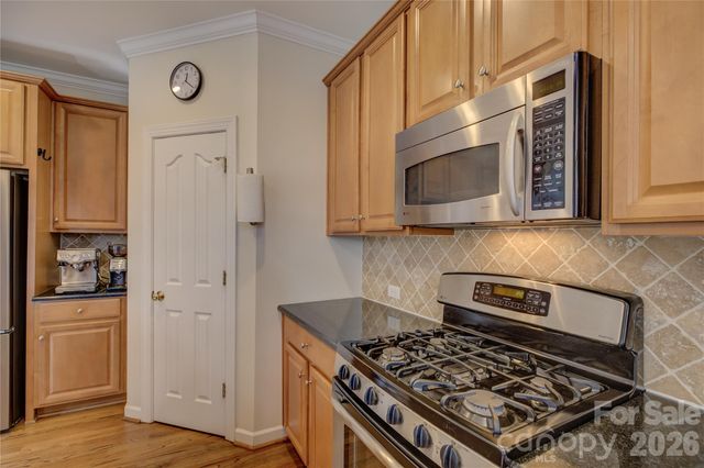 16624 Turtle Point Road, Charlotte, NC 28278