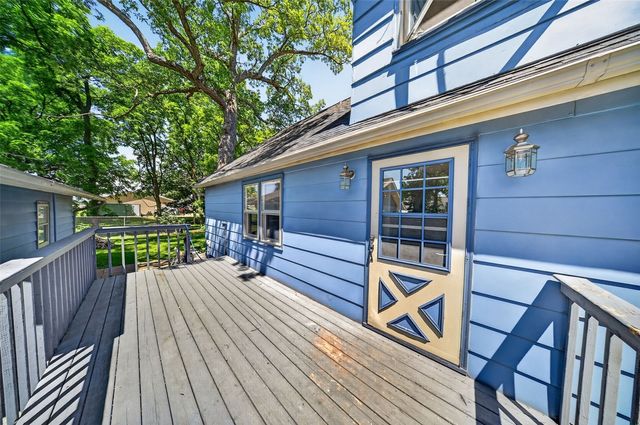 113 Chaffee Drive, Hiawatha, IA 52233