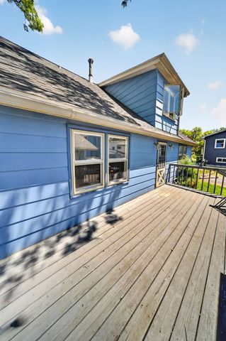 113 Chaffee Drive, Hiawatha, IA 52233