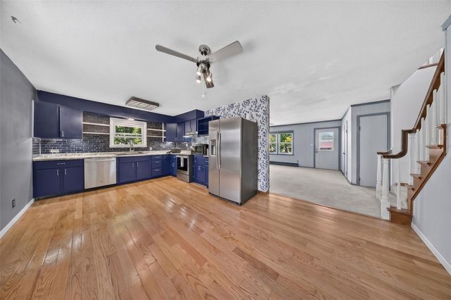 113 Chaffee Drive, Hiawatha, IA 52233