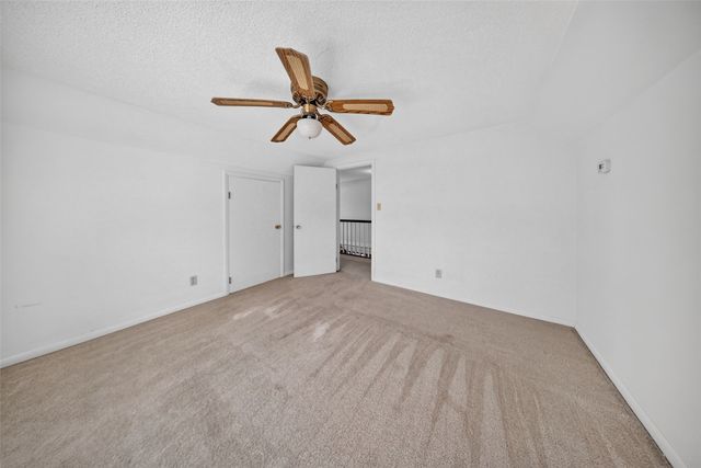 113 Chaffee Drive, Hiawatha, IA 52233