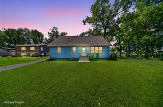 113 Chaffee Drive, Hiawatha, IA 52233