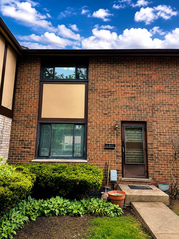 18w158 16th Street, Villa Park, IL 60181