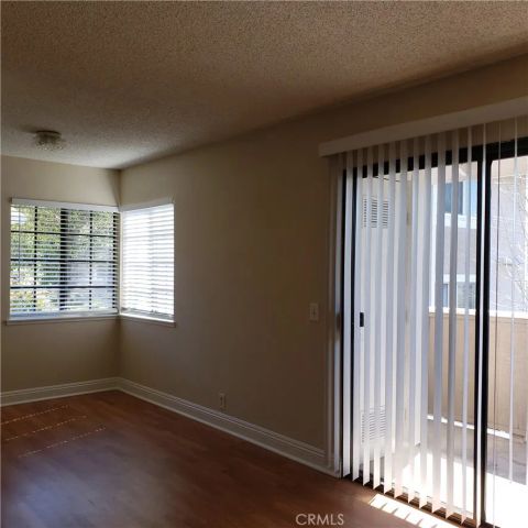 1505 S RAITT Street, Santa Ana, CA 92704