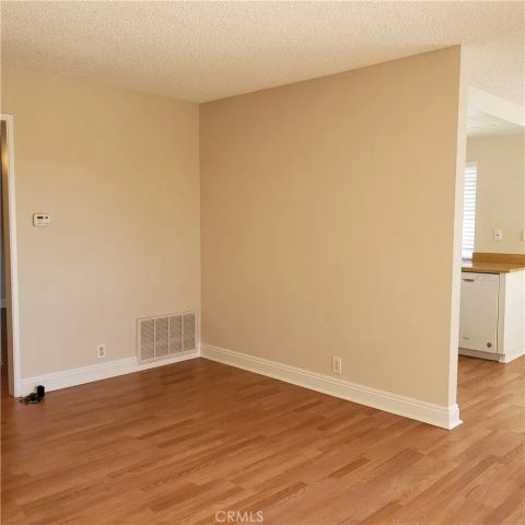 1505 S RAITT Street, Santa Ana, CA 92704