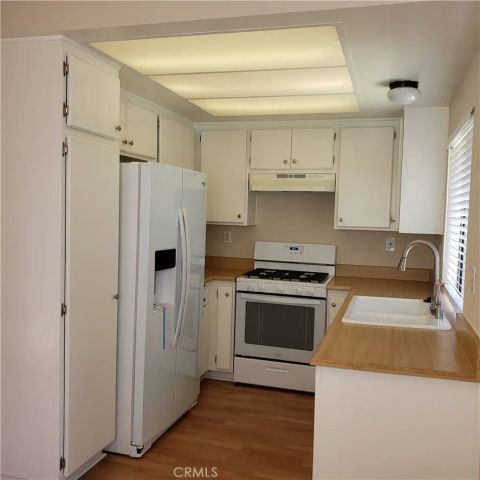 1505 S RAITT Street, Santa Ana, CA 92704