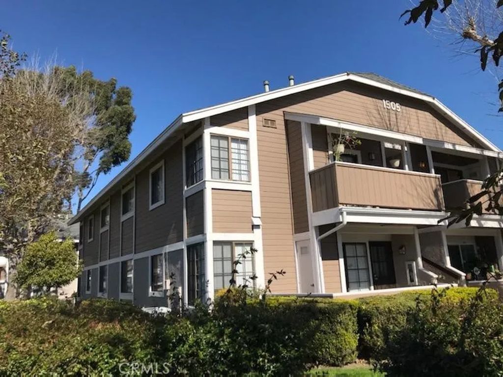 1505 S RAITT Street, Santa Ana, CA 92704