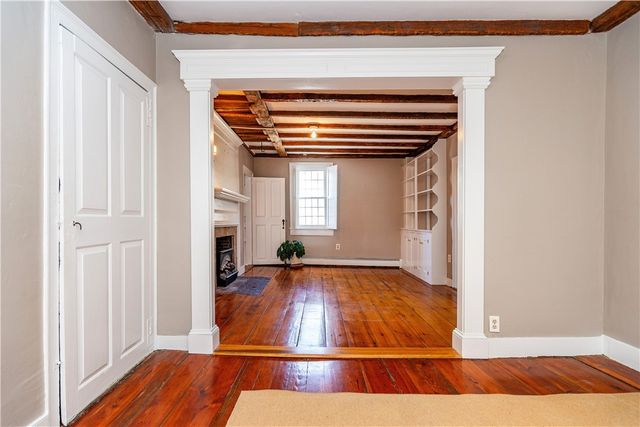 19 King Street 7, East Greenwich, RI 02818