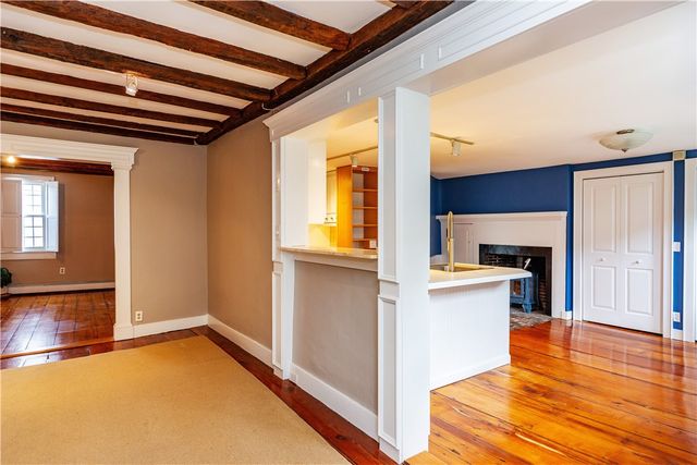 19 King Street 7, East Greenwich, RI 02818