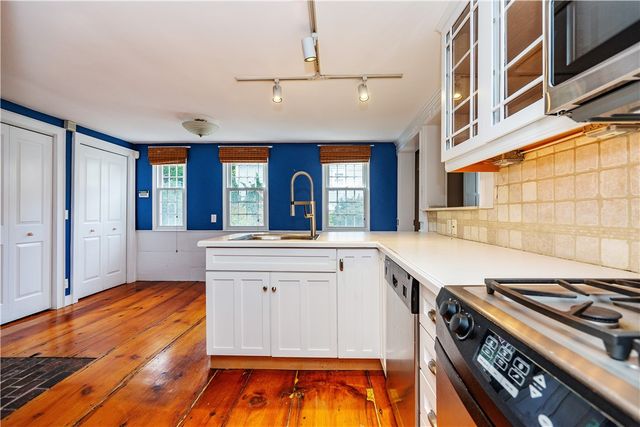 19 King Street 7, East Greenwich, RI 02818