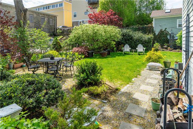 19 King Street 7, East Greenwich, RI 02818