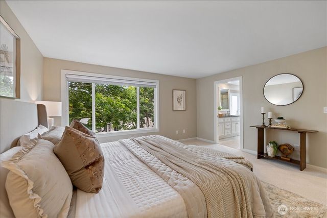 6041 118th Avenue SE, Bellevue, WA 98006
