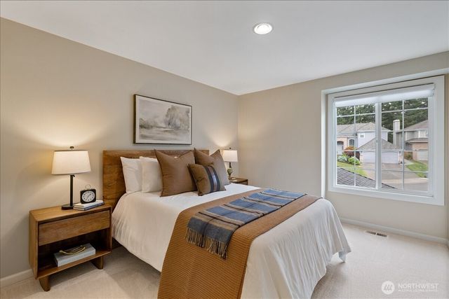 6041 118th Avenue SE, Bellevue, WA 98006