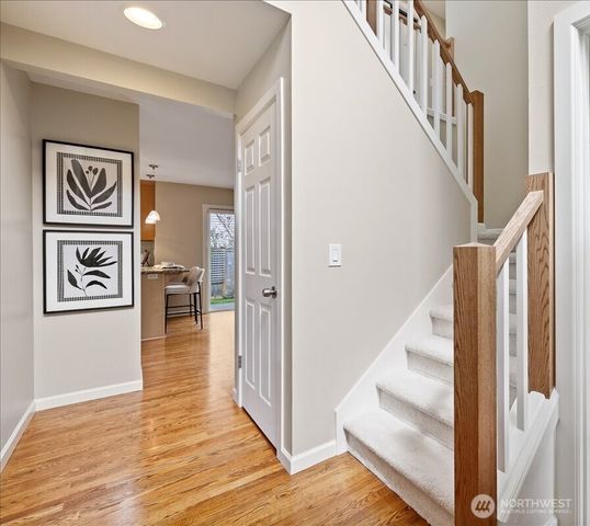 6041 118th Avenue SE, Bellevue, WA 98006