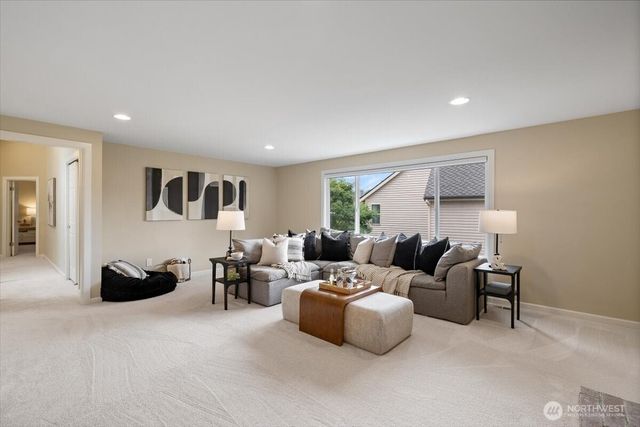 6041 118th Avenue SE, Bellevue, WA 98006