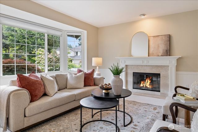 6041 118th Avenue SE, Bellevue, WA 98006