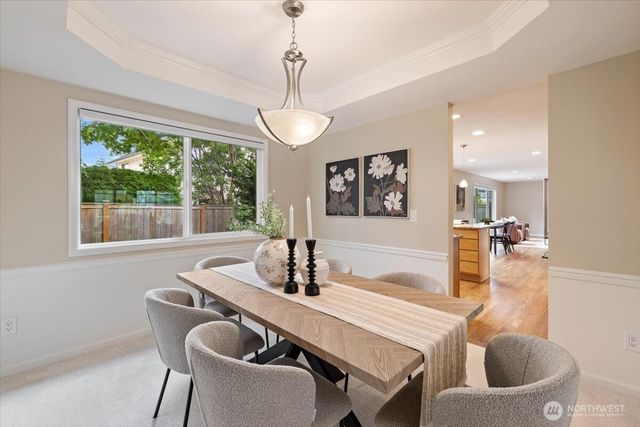6041 118th Avenue SE, Bellevue, WA 98006