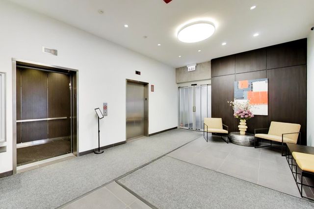 653 N Kingsbury Street 1907, Chicago, IL 60654