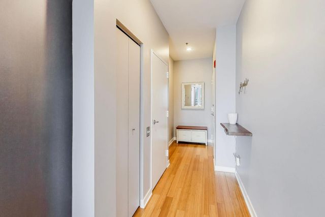 653 N Kingsbury Street 1907, Chicago, IL 60654