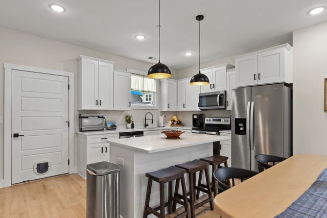 178 Charleston Ave, Pleasant View, TN 37146