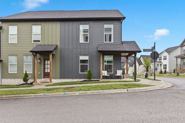 178 Charleston Ave, Pleasant View, TN 37146