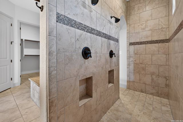 806 SHADY HOLW, New Braunfels, TX 78132