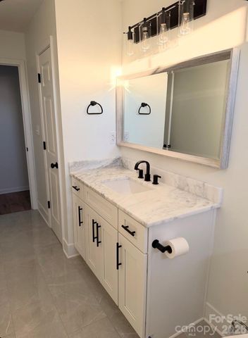 125 Mallory Tai Drive, Lincolnton, NC 28092