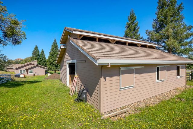 3751 Cosgrove Creek Rd, Valley Springs, CA 95252
