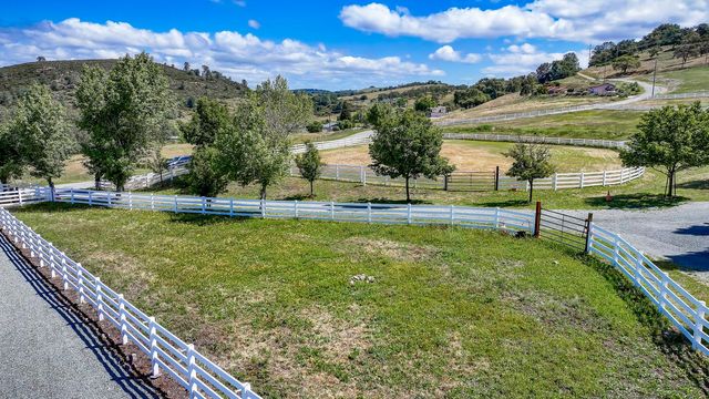 3751 Cosgrove Creek Rd, Valley Springs, CA 95252